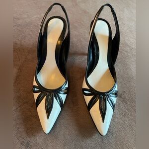 Enzo 3 in Eacalisterr black and cream shoes. Size 8.